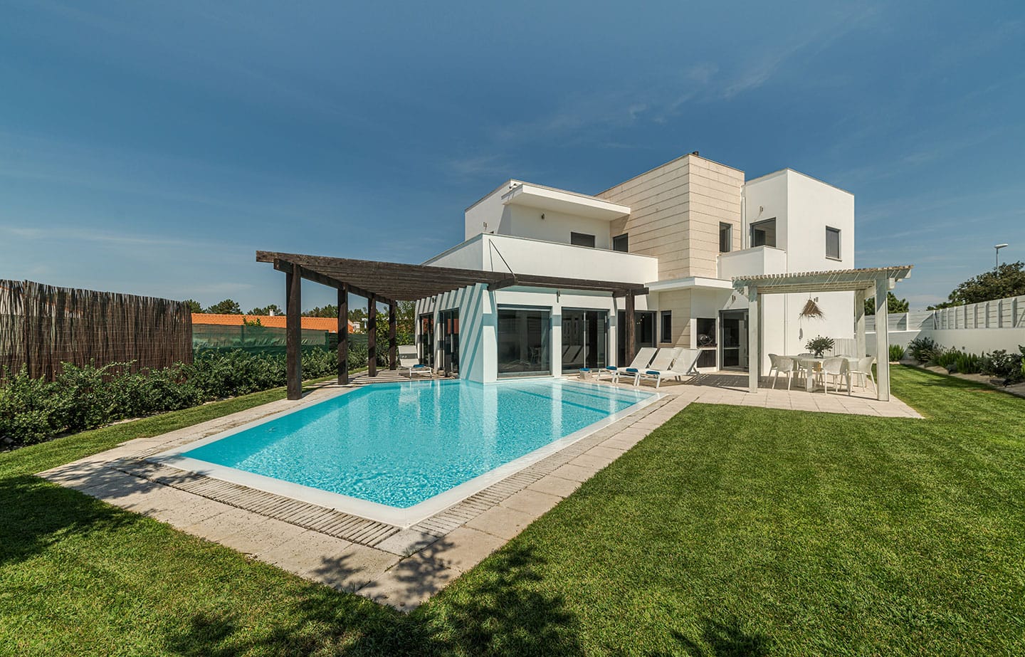 Gorgeous Villa Water Front