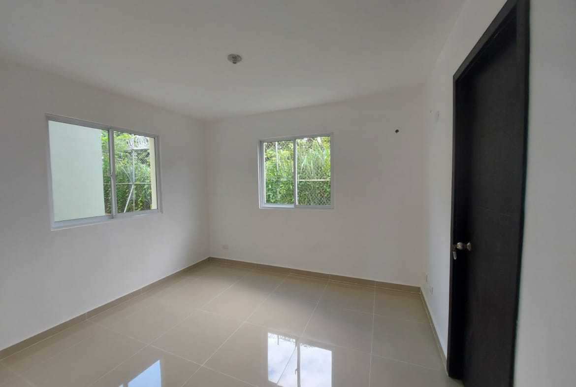 Alquiler de Apartamento 3 Habitaciones en Residencial Garden City