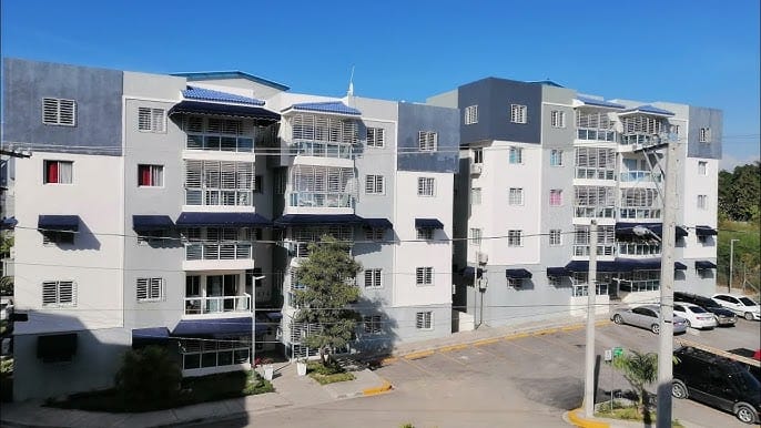 Alquiler de Apartamento 3 Habitaciones en Residencial Garden City