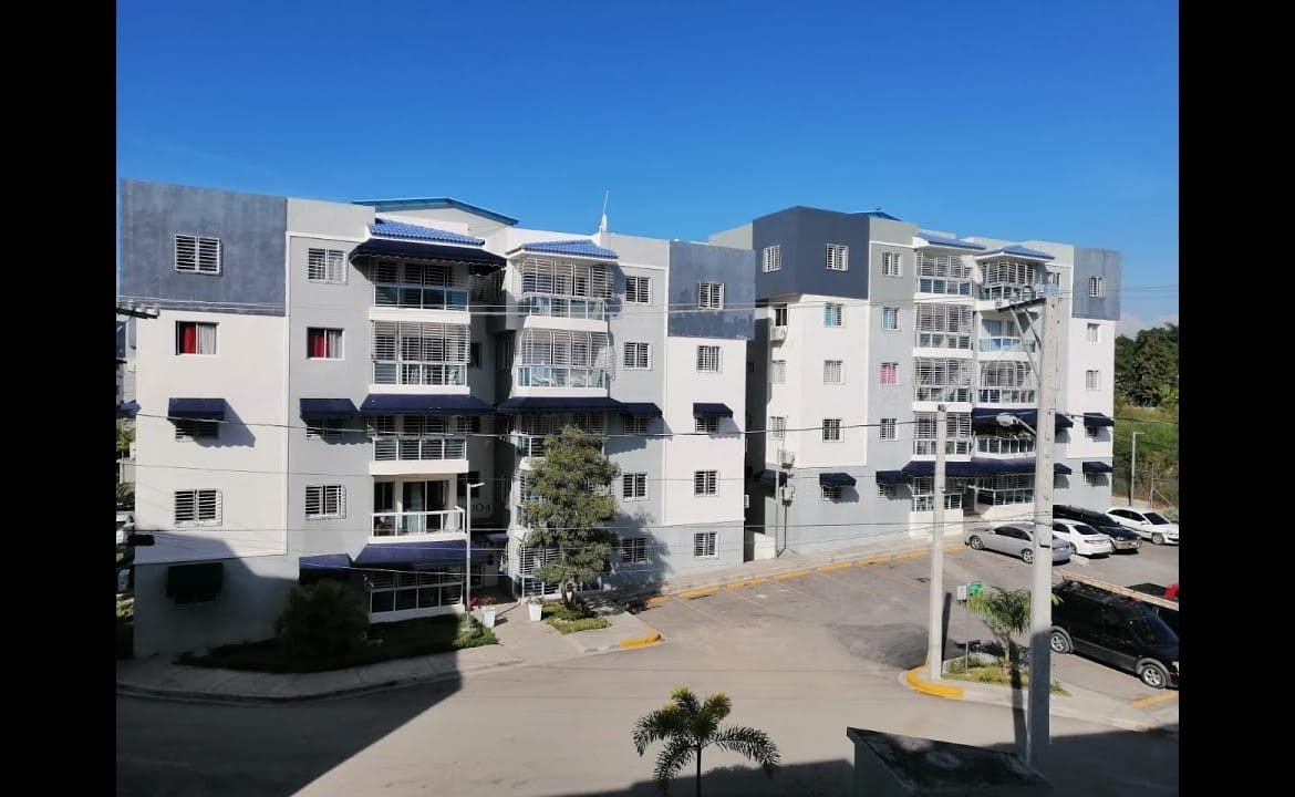 Alquiler de Apartamento 3 Habitaciones en Residencial Garden City