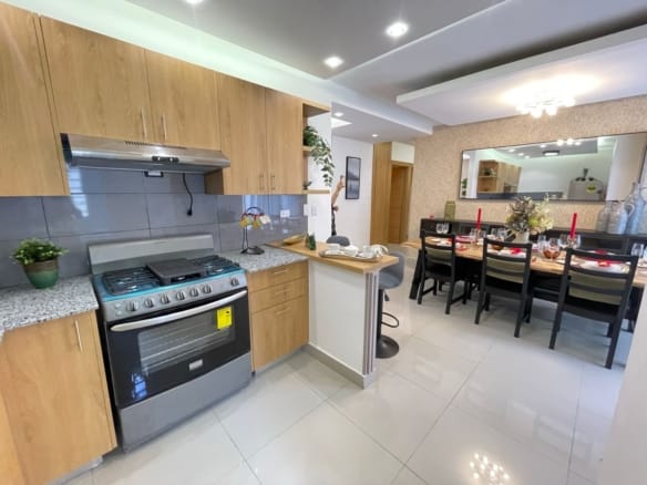 Apartamentos en la Av. Ecológica con Piscina