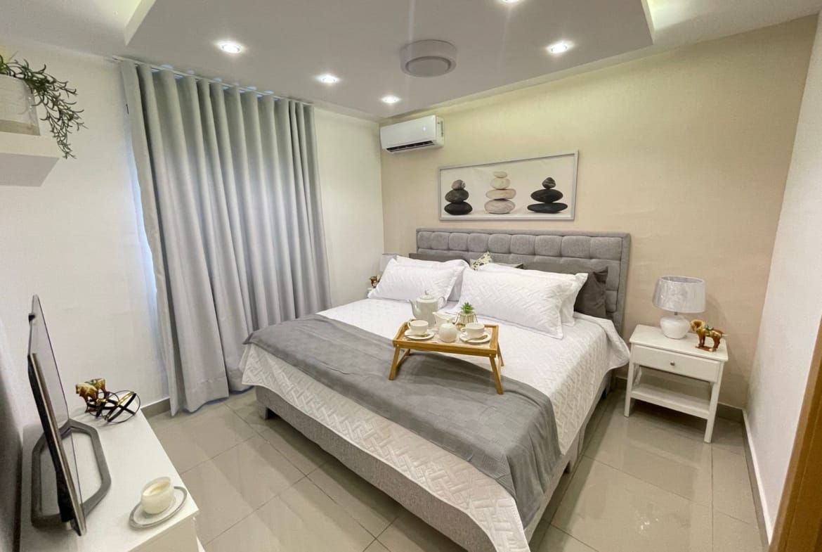 Apartamentos en la Av. Ecológica con Piscina