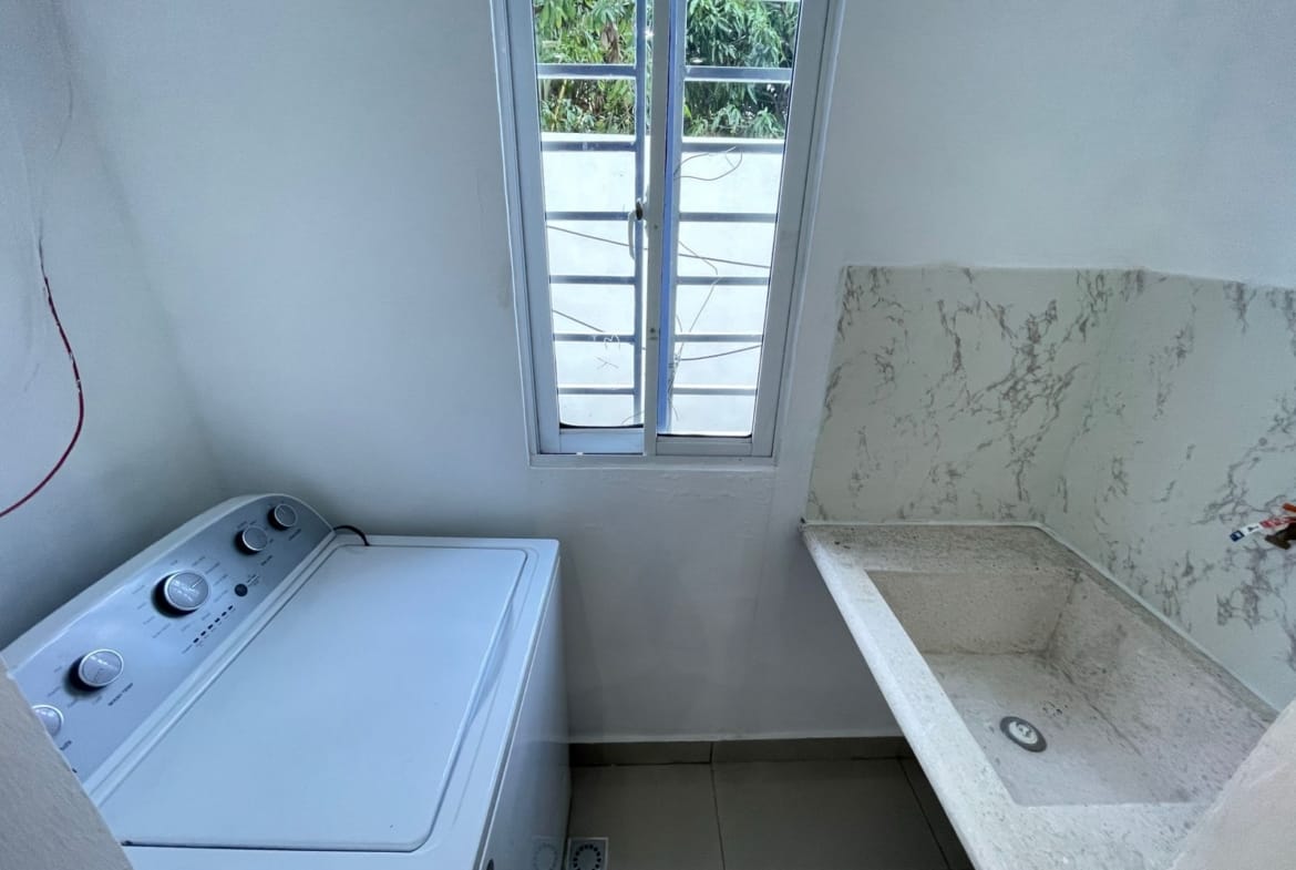 Apartamentos en la Av. Ecológica con Piscina